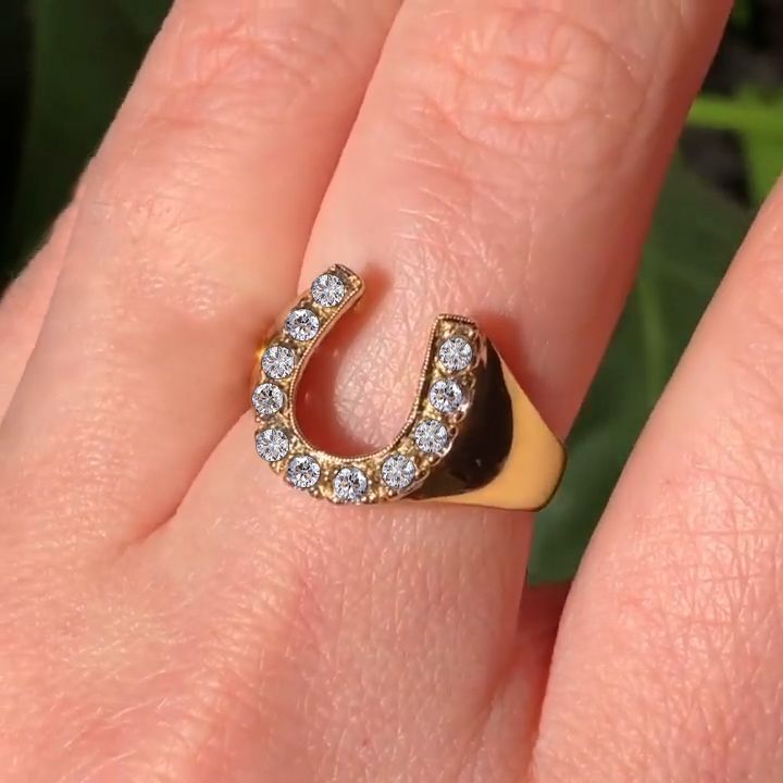 Vintage Horseshoe Design White Sapphire Round Cut Ring For Women Belovegrace