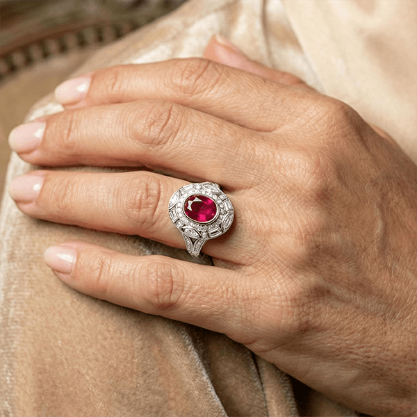 Luxury Jewelry Art Deco Halo Oval Cut Ruby Sapphire Engagement Rings