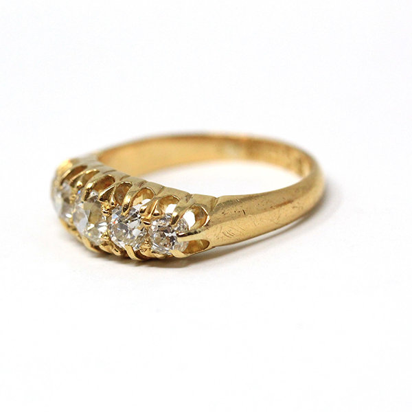 Luxury Jewelry Classic Golden Five Stone Cushion Cut White Sapphire Wedding Band