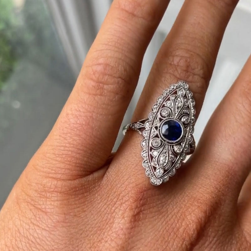 Luxury Jewelry Vintage Design Cluster Halo Round Cut Blue & White Sapphire Engagement Rings