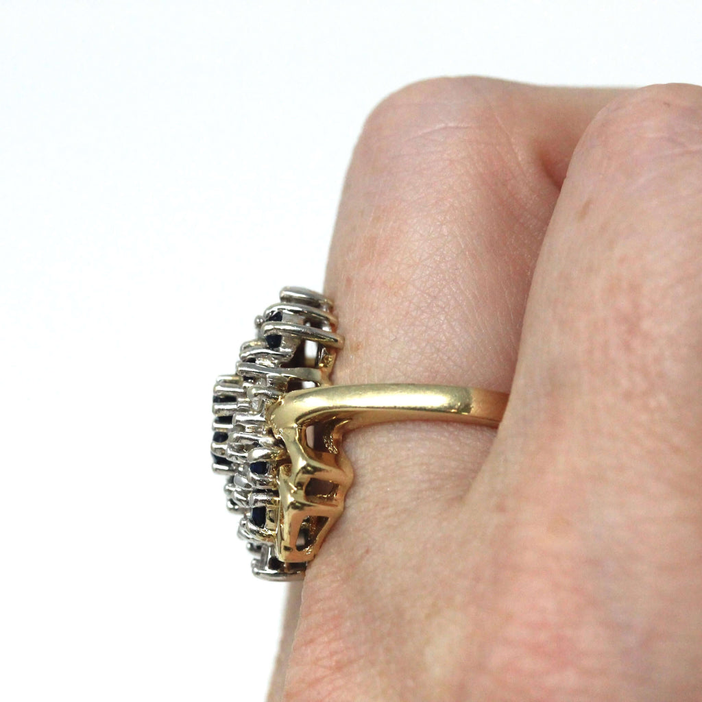 Luxury Jewelry Cluster Natural Design Golden Round Cut Blue & White Sapphire Anniversary Ring