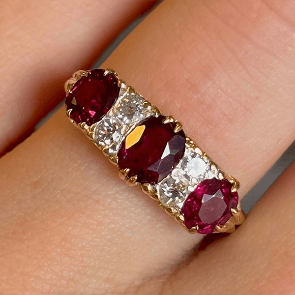 Luxury Jewelry Vintage Design Golden Oval Cut Ruby & White Sapphire Half Eternity Wedding Band For Women