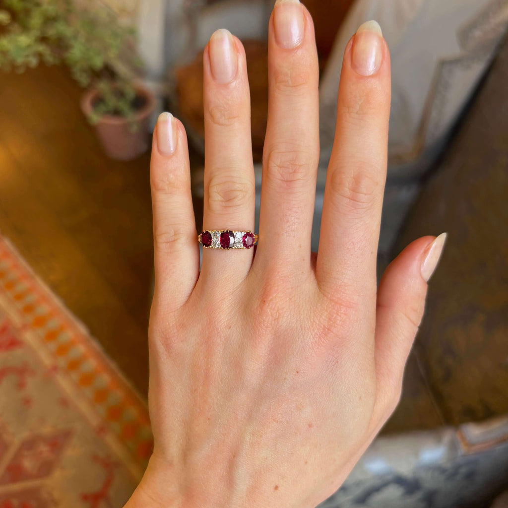 Luxury Jewelry Vintage Design Golden Oval Cut Ruby & White Sapphire Half Eternity Wedding Band For Women