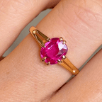 Luxury Jewelry Golden Solitaire Cushion Cut Pink Sapphire Engagement Rings
