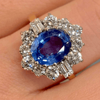 Luxury Jewelry Golden Vintage Design Halo Oval Cut Blue Sapphire Engagement Rings