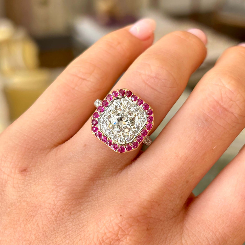 Luxury Jewelry Golden Vintage Double Halo Round Cut White & Pink Sapphire Engagement Rings