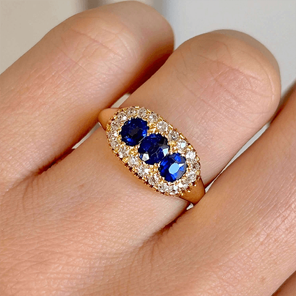 Luxury Jewelry Vintage Design Halo Oval Cut Blue & White Sapphire Half Eternity Wedding Band For Women