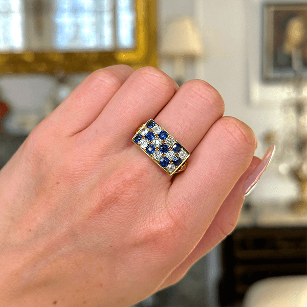 Luxury Jewelry Golden Antique Design Round Cut Blue & White Sapphire Half Eternity Wedding Band For Women