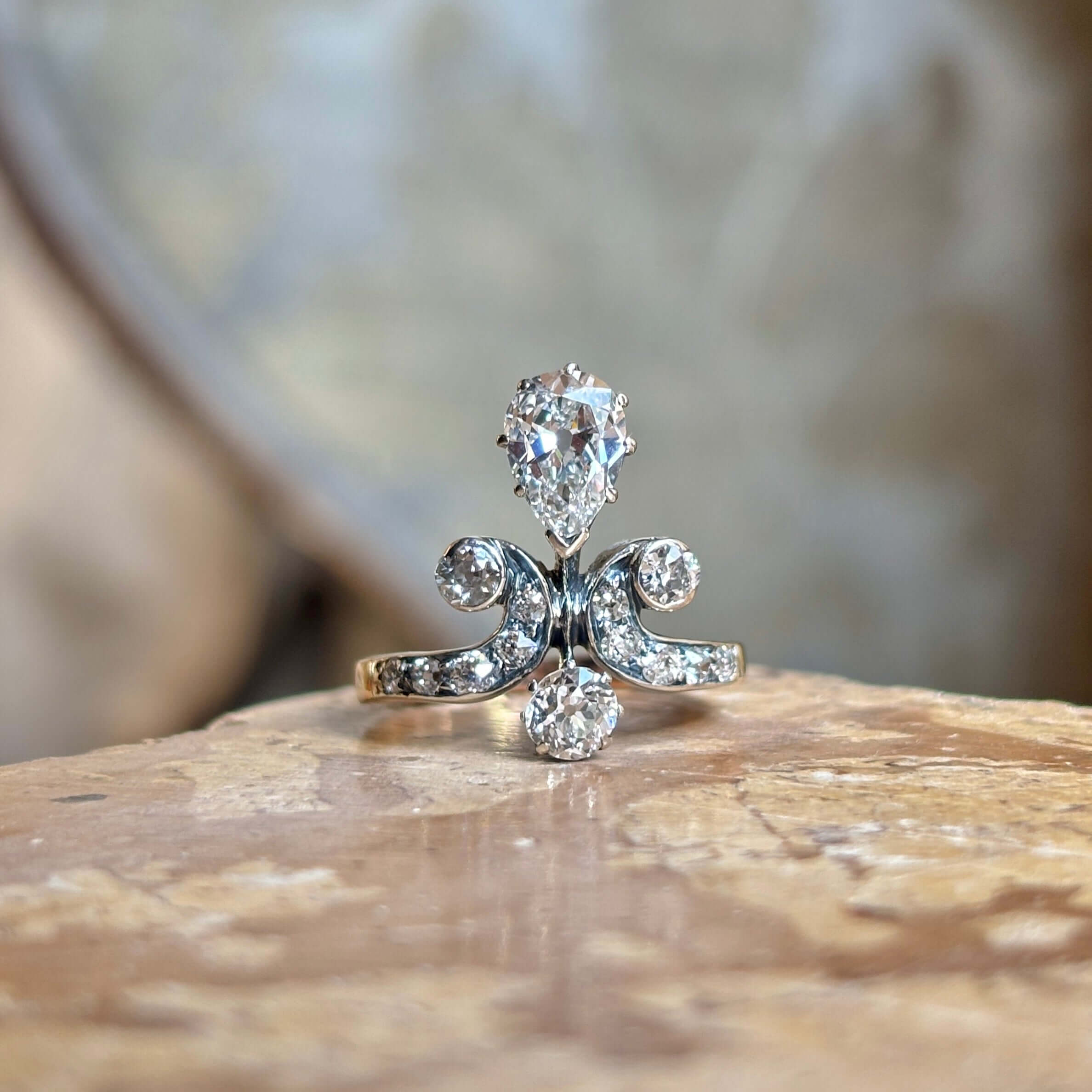 Luxury Jewelry Two Tone Vintage Design Pear & Round Cut White Sapphire Engagement Rings