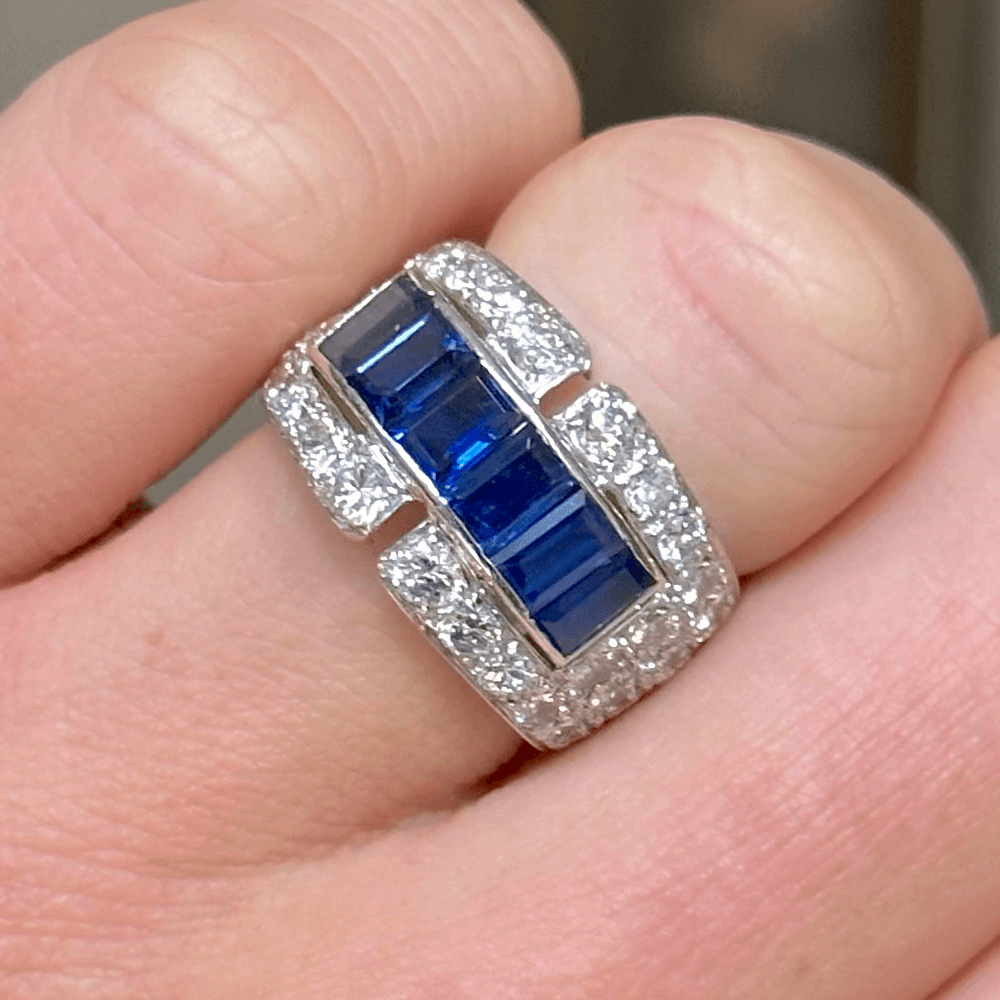 Luxury Jewelry Art Deco Emerald & Round Cut Blue & White Sapphire Half Eternity Wedding Band For Women