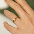 Luxury Jewelry Golden Solitaire Oval Cut White Sapphire Engagement Rings