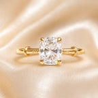 Luxury Jewelry Vintage Design Solitaire Golden Cushion Cut White Sapphire Engagement Rings