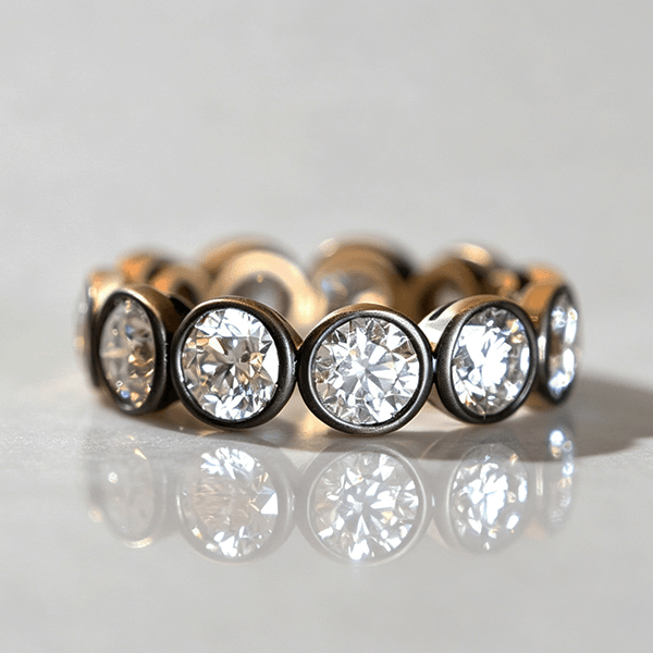 Luxury Jewelry Classic Two Tone Bezel Round Cut White Sapphire Eternity Wedding Bands