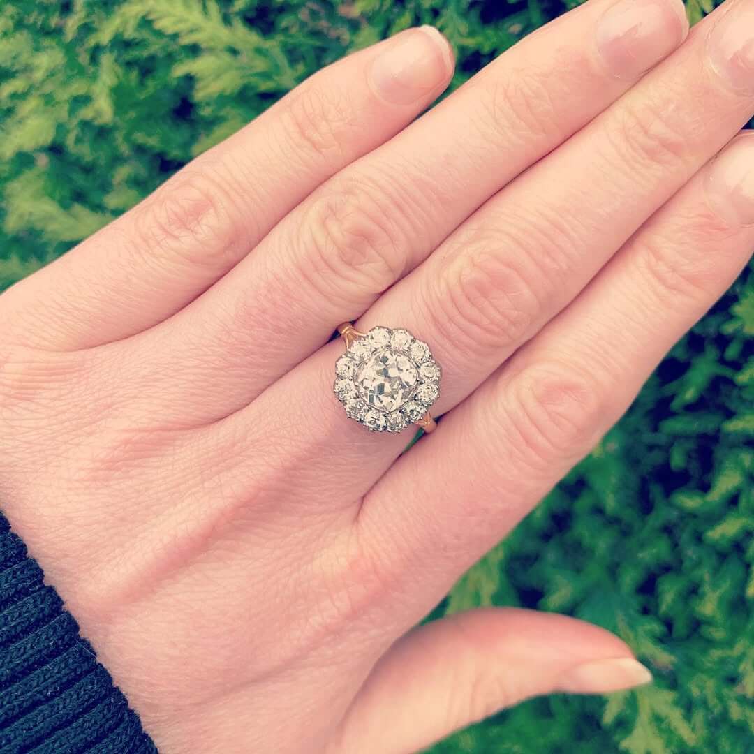 Luxury Jewelry Two Tone Halo Cushion Cut White Sapphire Cluster Engagement Ring