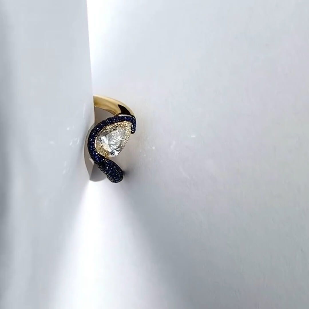 Luxury Jewelry Two Tone Unique Design Pave Setting Pear Cut White & Blue Sapphire Engagement Rings