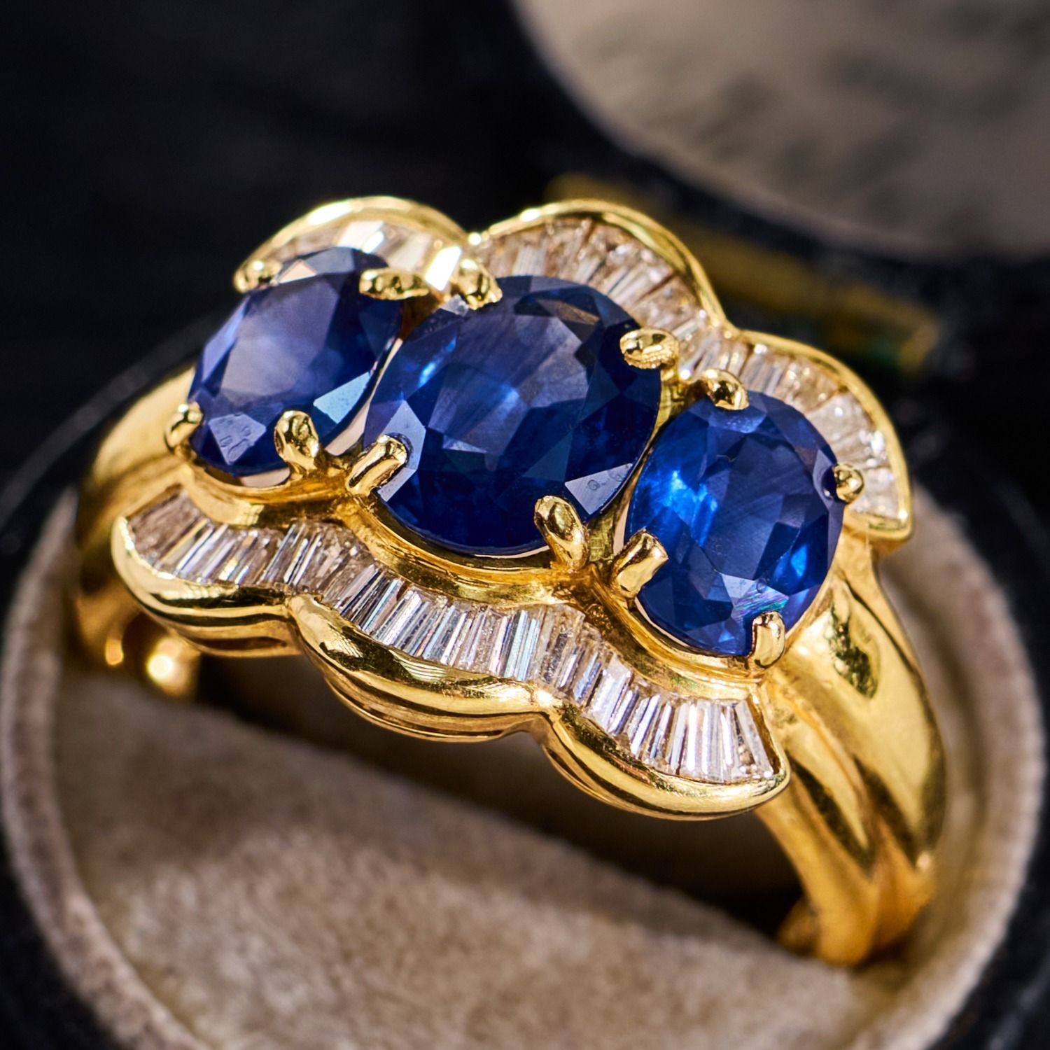 Luxury Jewelry Golden Half Halo Oval Cut Blue Sapphire Engagement Rings
