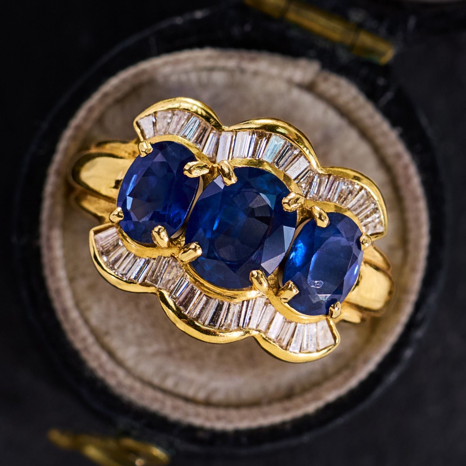 Luxury Jewelry Golden Half Halo Oval Cut Blue Sapphire Engagement Rings