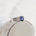 Luxury Jewelry Classic Pave Setting Oval Cut Blue Sapphire Engagement Rings
