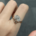 Luxury Jewelry Unique Design Solitaire Yellow Gold Oval Cut White Sapphire Engagement Rings