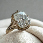 Luxury Jewelry Unique Design Yellow Gold Cushion Cut White Sapphire Engagement Rings