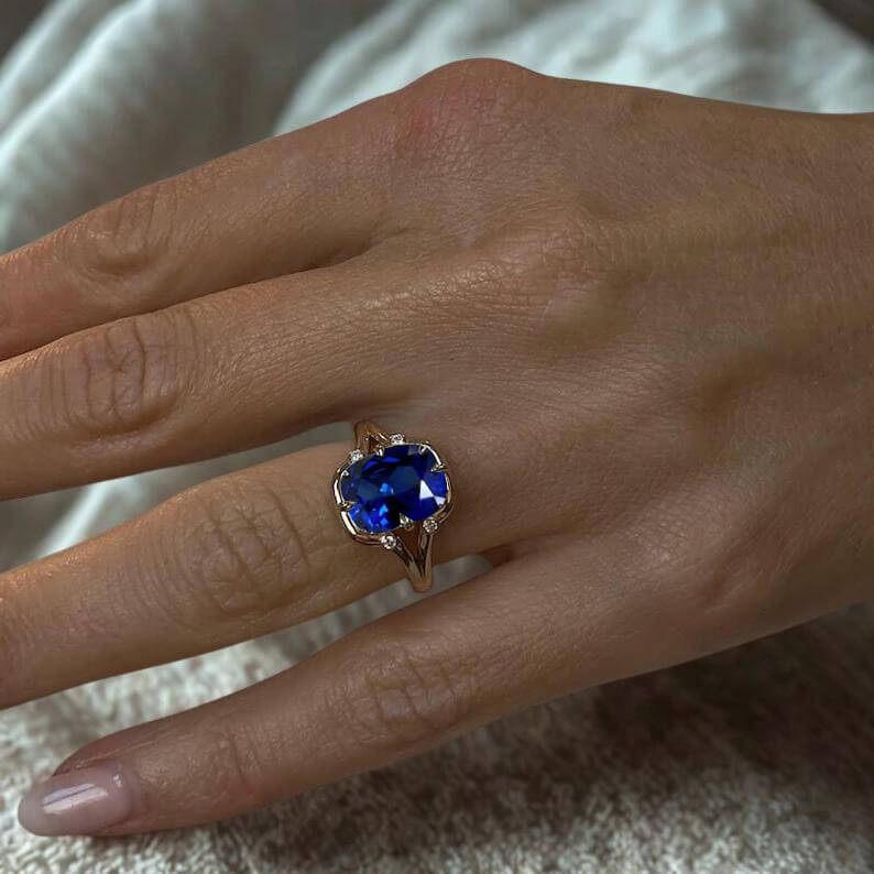 Unique Design Yellow Gold Cushion Cut Blue Sapphire Engagement Rings