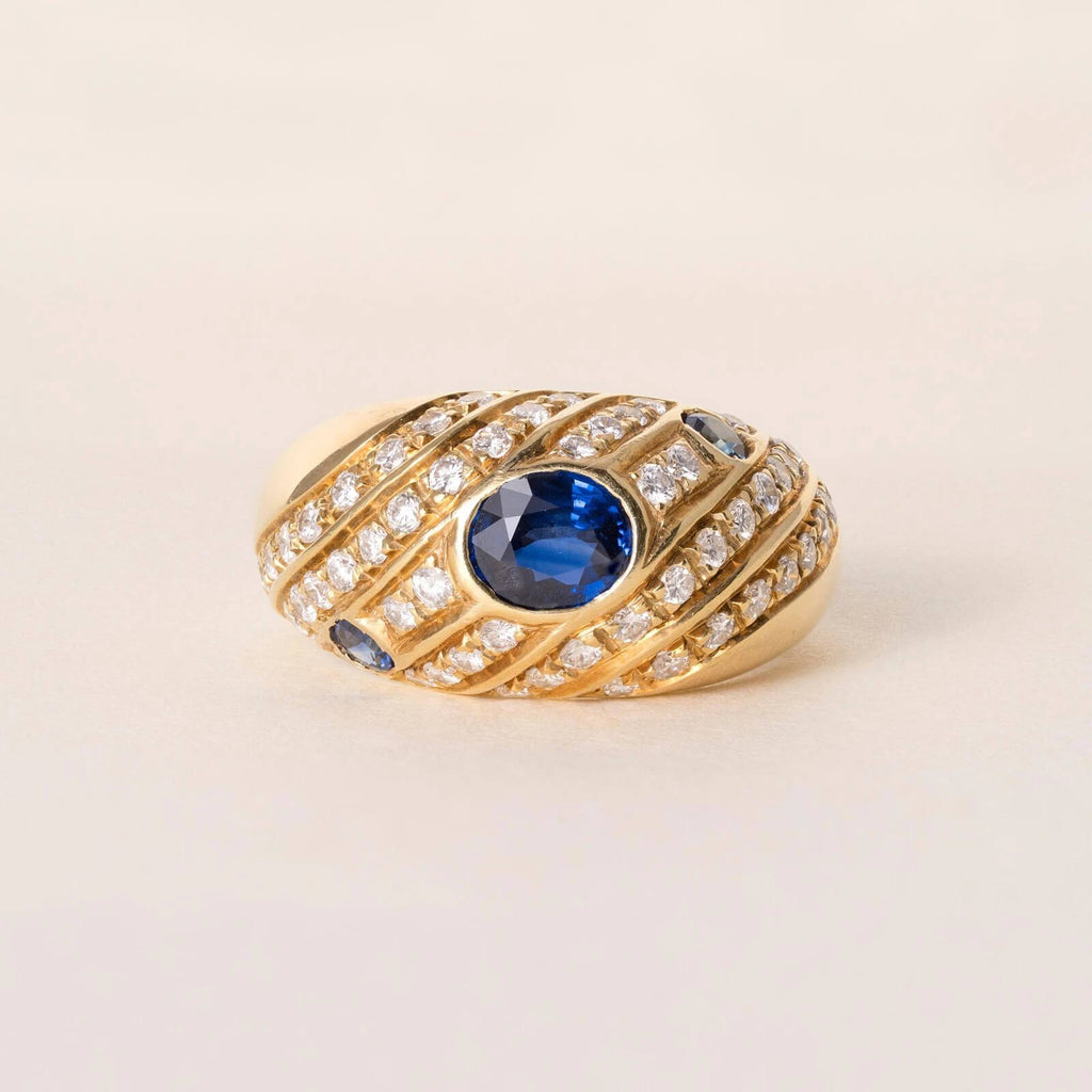 Vintage Swirl Design Yellow Gold Oval Cut Blue Sapphire Wedding Band For Women