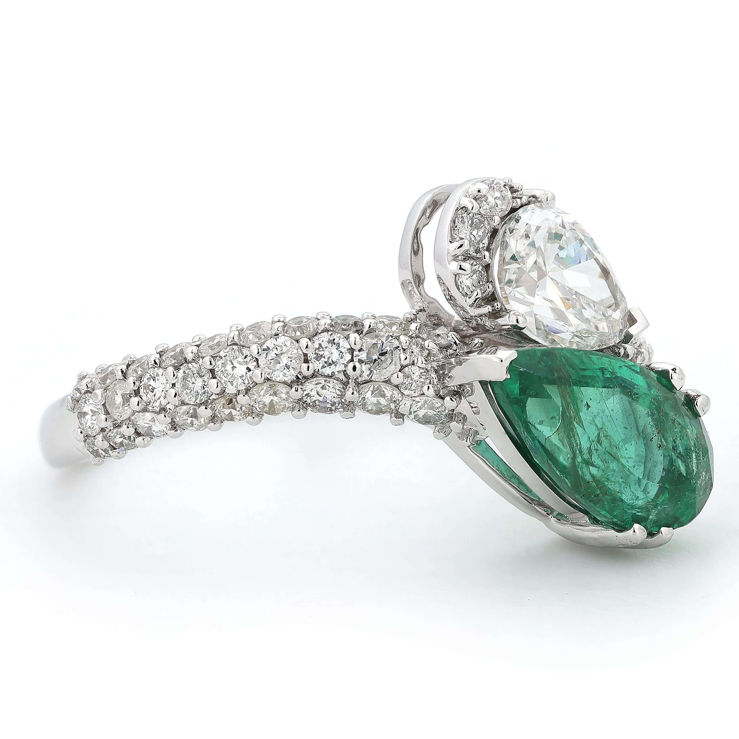Luxury Jewelry Toi Et Moi Pear Cut Emerald & White Sapphire Engagement Ring