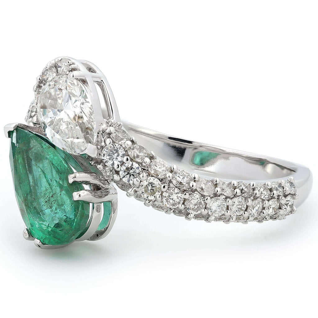 Luxury Jewelry Toi Et Moi Pear Cut Emerald & White Sapphire Engagement Ring
