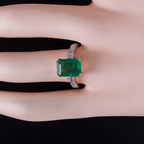 Luxury Jewelry Classic Three Stone Emerald Cut Emerald Sapphire Engagement Ring