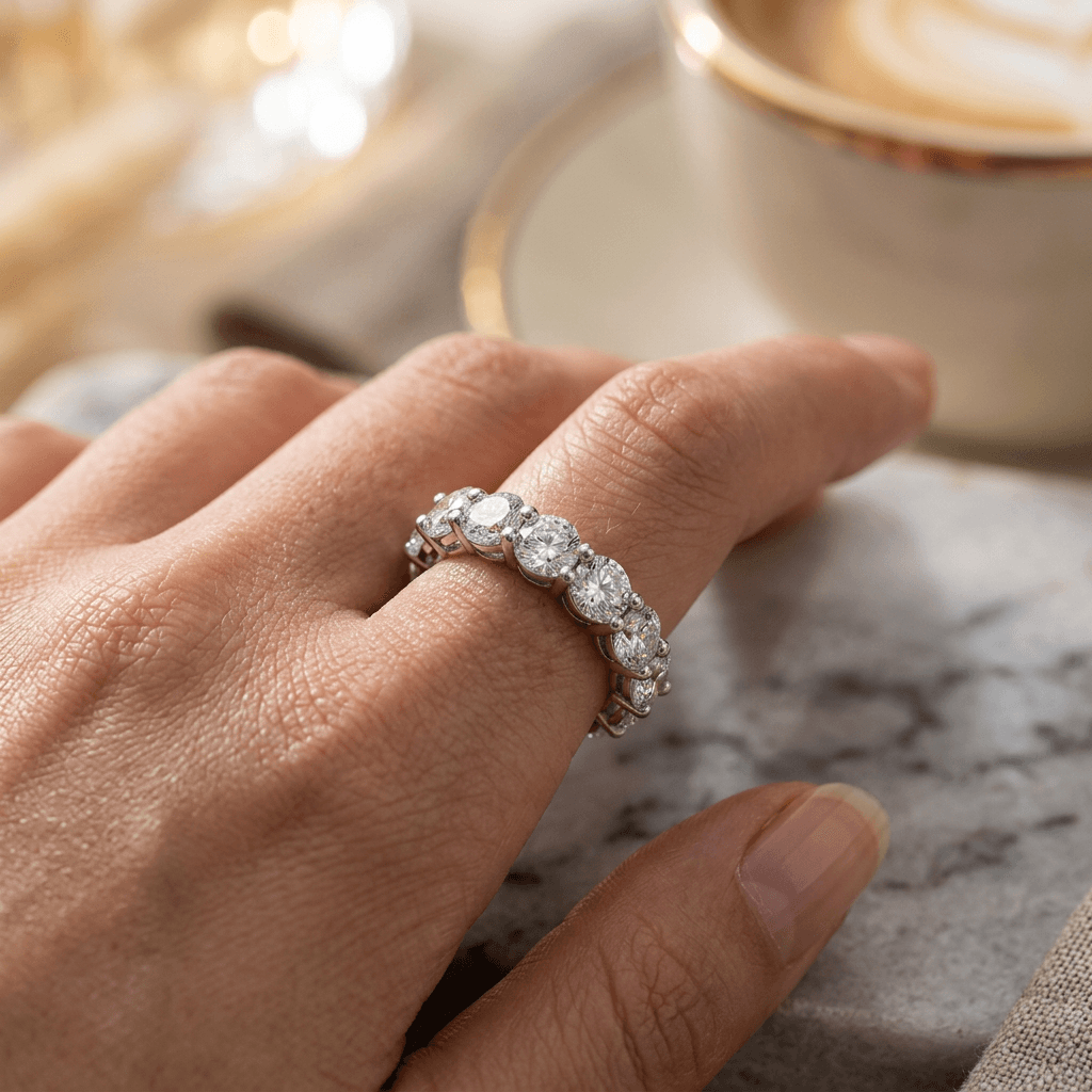 Luxury Jewelry Classic Round Cut White Sapphire Eternity Wedding Band For Women