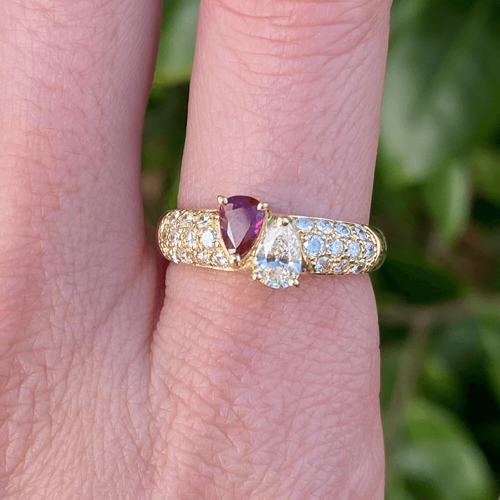 Vintage Moi Et Toi Yellow Gold Pear Cut Ruby & White Sapphire Cocktail Ring For Women