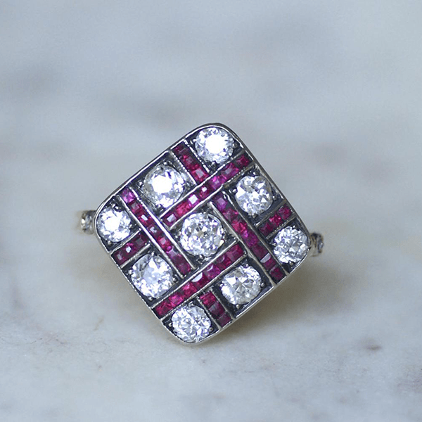 Antique Checkered Design Two Tone Round & Asscher Cut White & Ruby Sapphire Cocktail Ring For Women