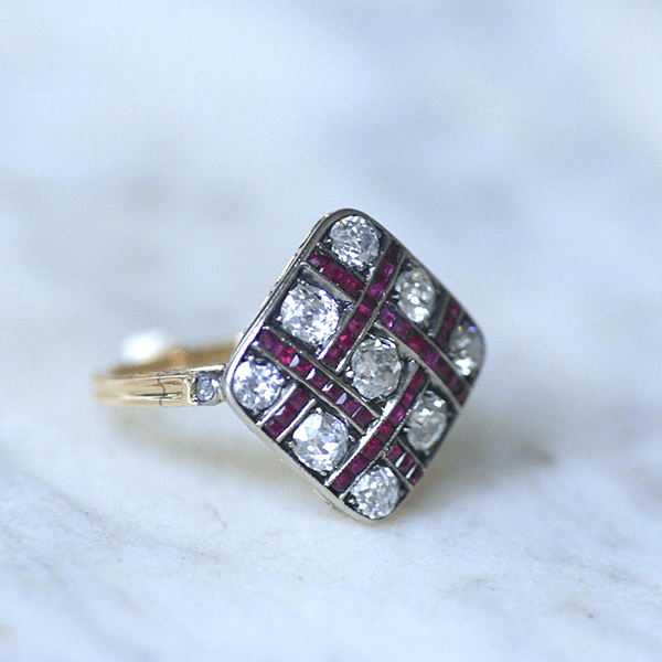 Antique Checkered Design Two Tone Round & Asscher Cut White & Ruby Sapphire Cocktail Ring For Women