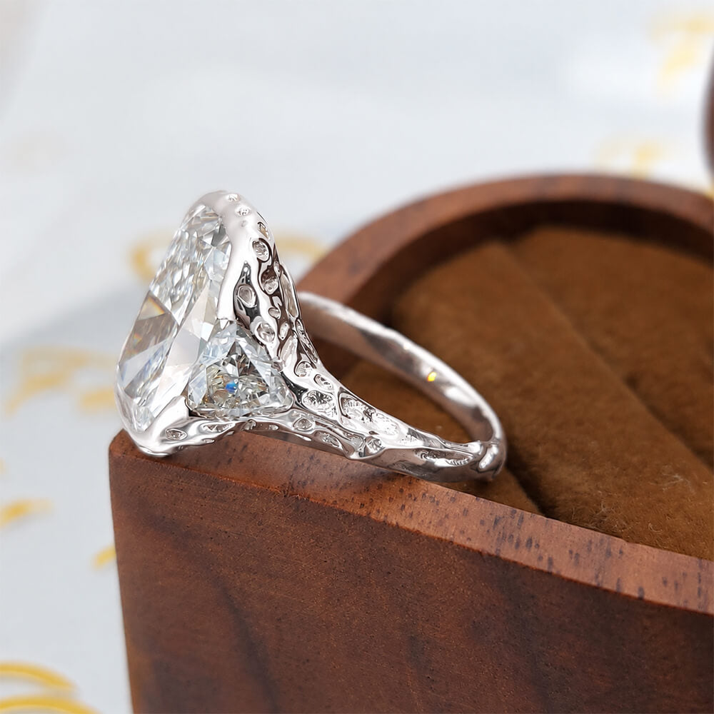 Luxury Jewelry Three Stone Cushion Cut White Sapphire Engagement Ring