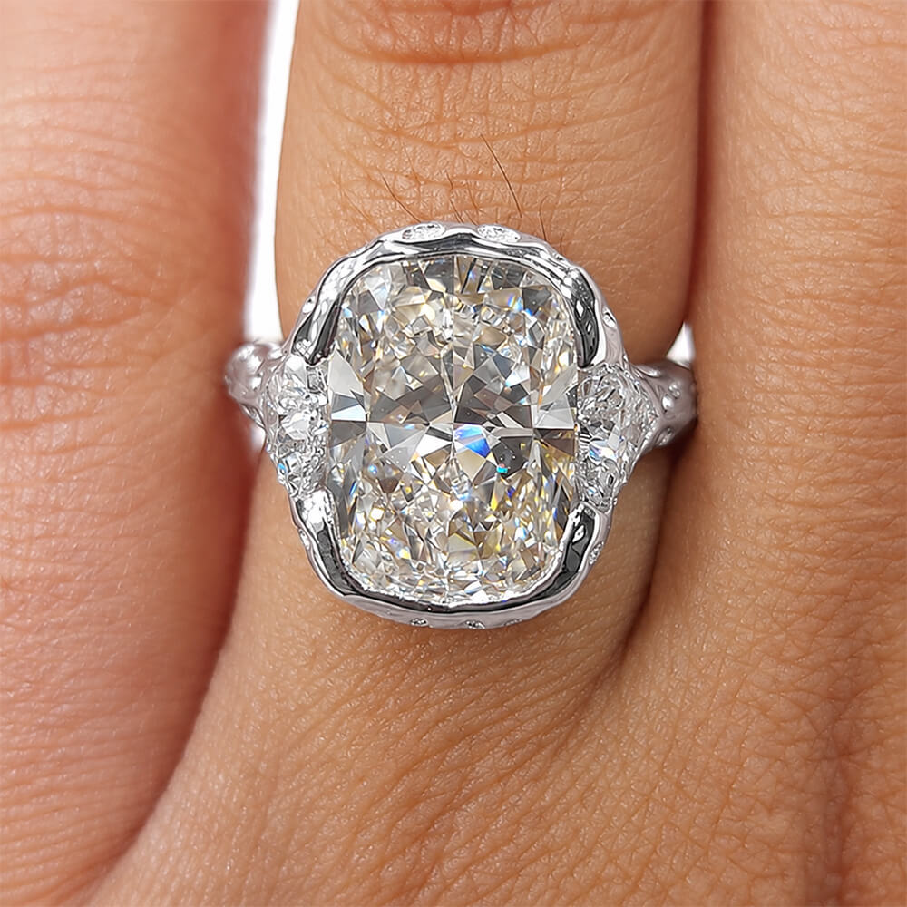 Luxury Jewelry Three Stone Cushion Cut White Sapphire Engagement Ring