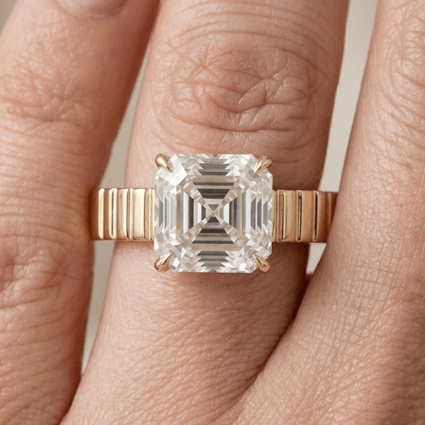 Luxury Jewelry Yellow Gold Solitaire Asscher Cut White Sapphire Engagement Ring