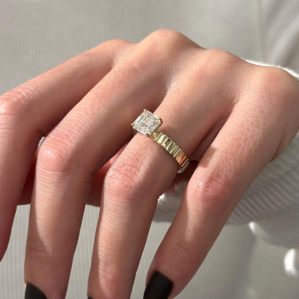 Luxury Jewelry Yellow Gold Solitaire Asscher Cut White Sapphire Engagement Ring