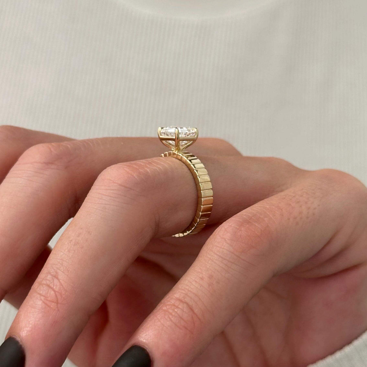Luxury Jewelry Yellow Gold Solitaire Asscher Cut White Sapphire Engagement Ring