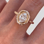 Luxury Jewelry Yellow Gold Halo Bezel Oval Cut White Sapphire Engagement Ring