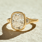 Luxury Jewelry Three Stone Yellow Gold Bezel Cushion Cut White Sapphire Engagement Ring