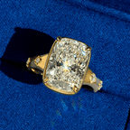 Luxury Jewelry Classic Yellow Gold Cushion Cut White Sapphire Engagement Ring