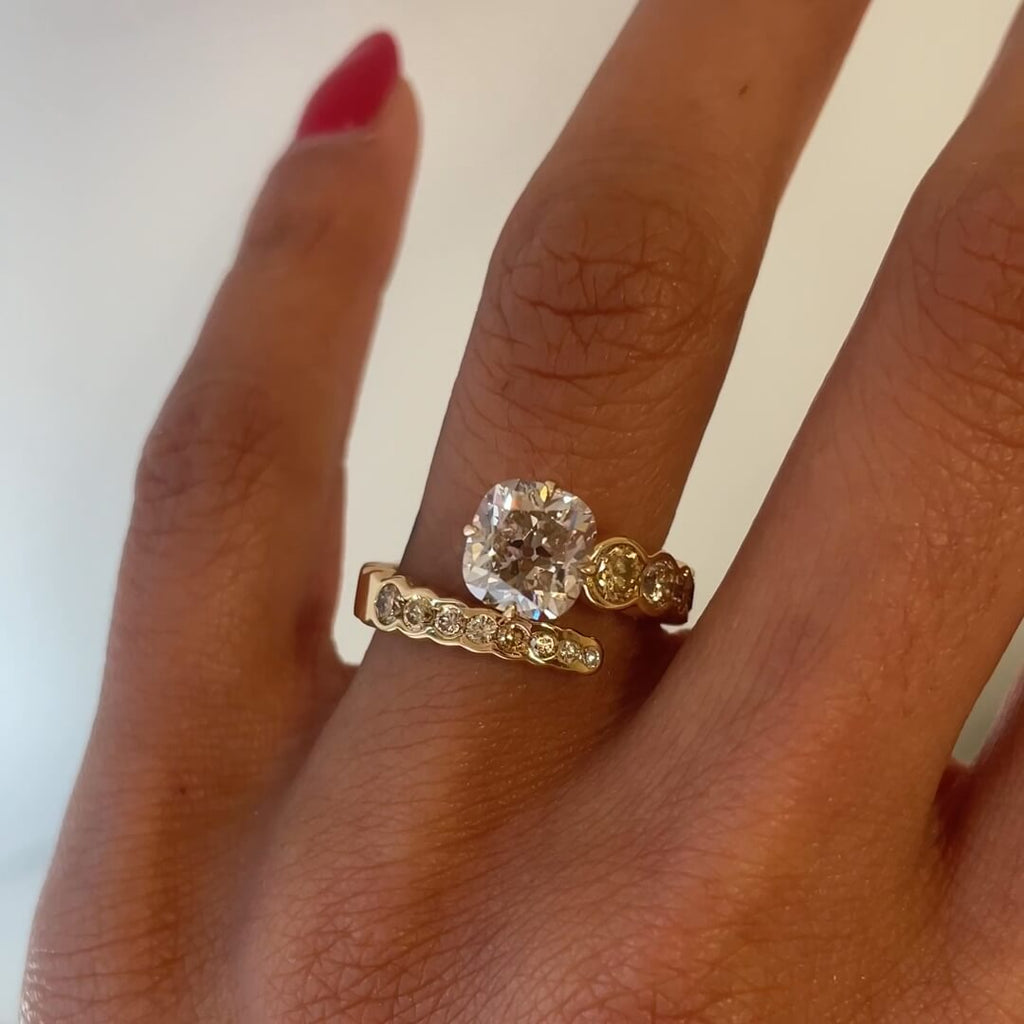 Luxury Jewelry Unique Design Yellow Gold Cushion Cut Canary Sapphire Engagement Ring