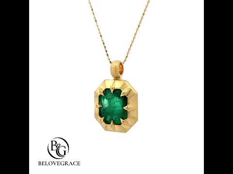 Vintage Yellow Gold Emerald Cut Emerald Sapphire Pendant Necklace For Women