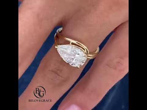 Unique Design Golden Solitaire Split Shank Pear Cut White Sapphire Engagement Rings
