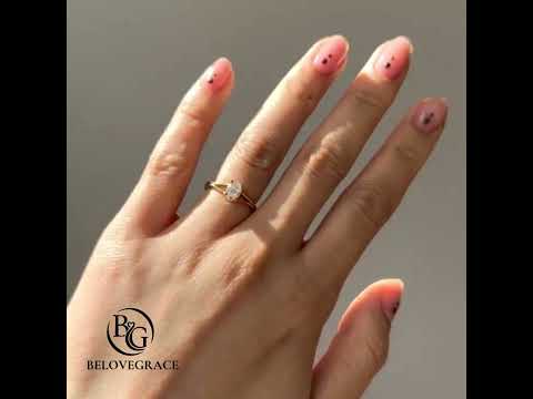 Luxury Jewelry Golden Solitaire Oval Cut White Sapphire Engagement Rings